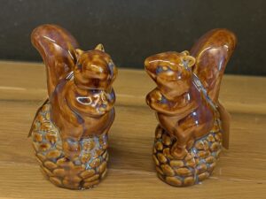 Ecureuil en céramique