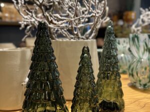 Sapin vert en verre