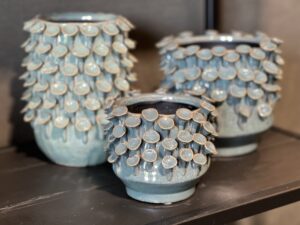 Pot fleurs blanches céramique